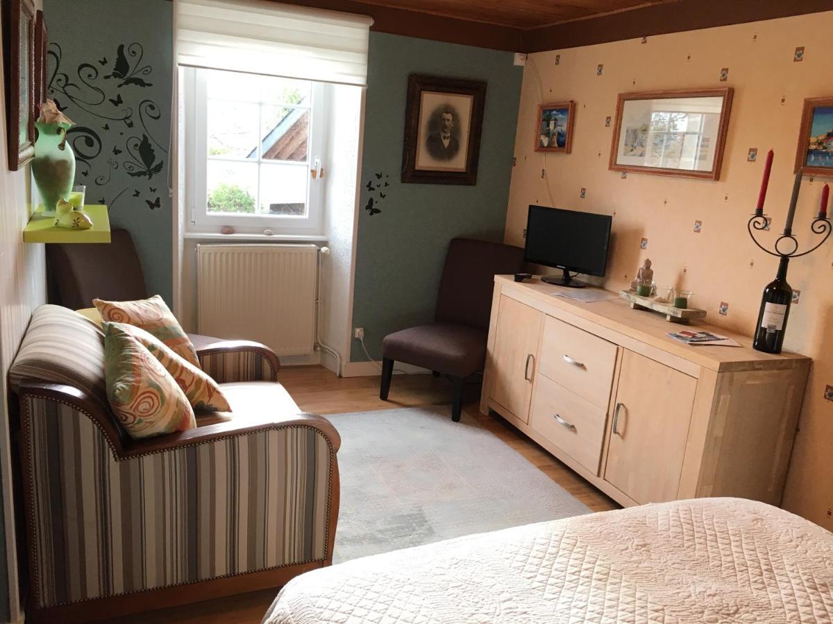 Bed and Breakfast La Ferme De Kerivoas Одьерн Экстерьер фото